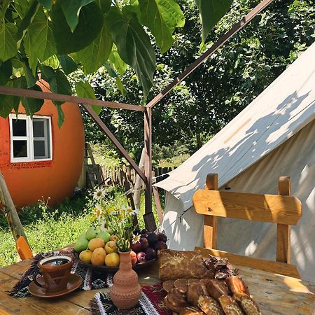 Hovek Guest House Dilijan Esterno foto