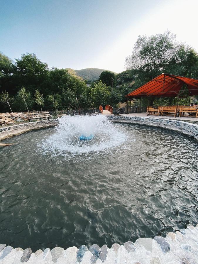Hovek Guest House Dilijan Esterno foto