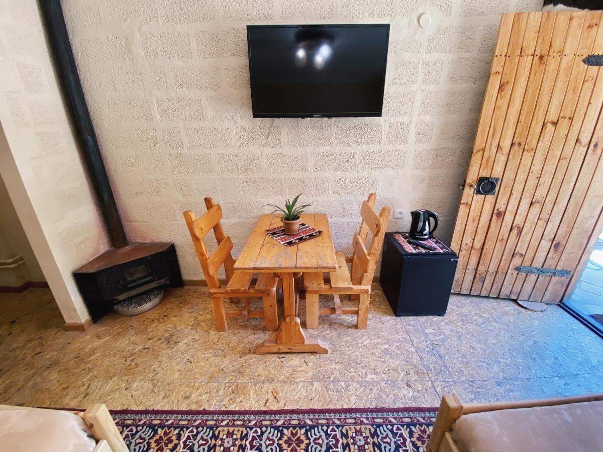 Hovek Guest House Dilijan Esterno foto