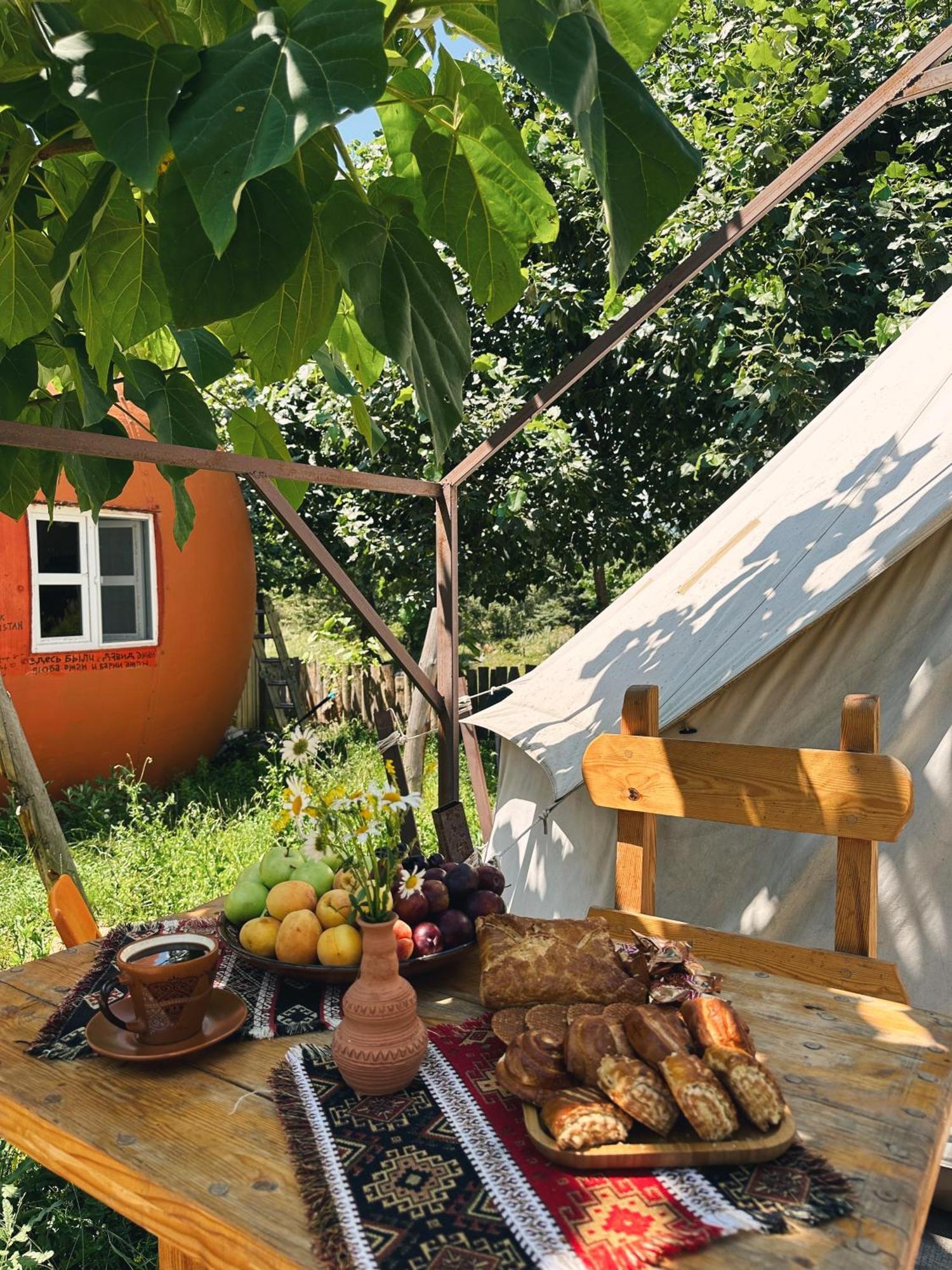 Hovek Guest House Dilijan Esterno foto